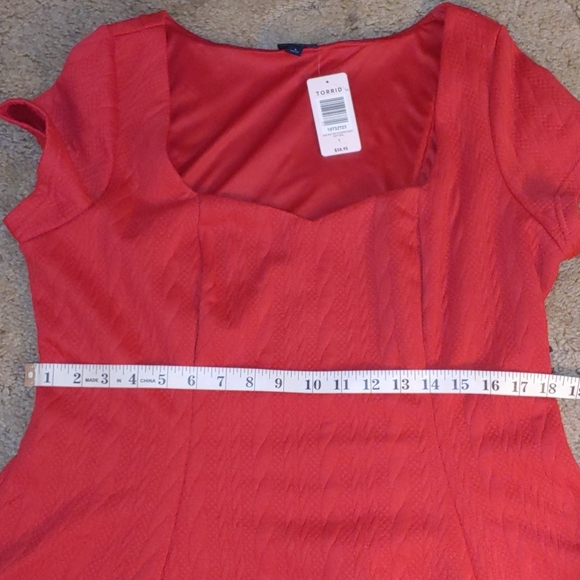 NWT- Torrid textured knit skater dress size 1 - Picture 6 of 10